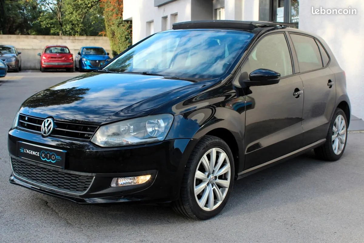 Volkswagen Polo 2012 photo 3