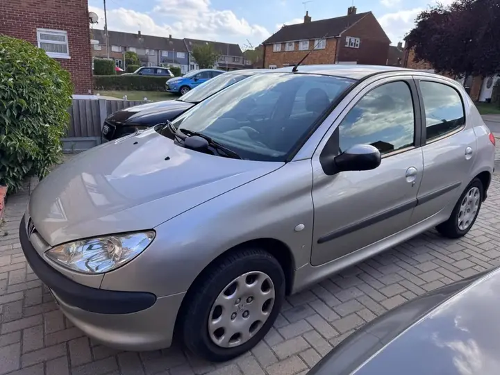 Peugeot 206
