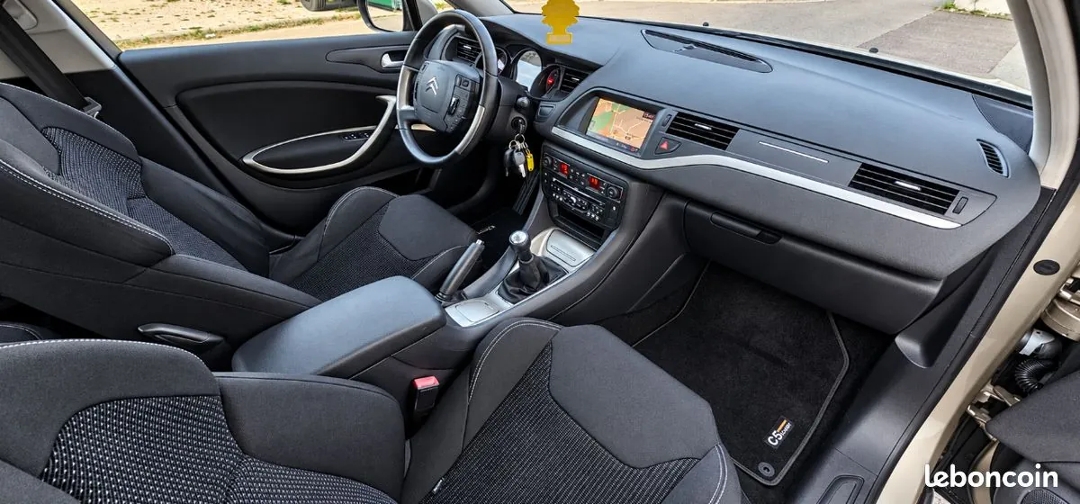Citroen C5 2010 photo 3
