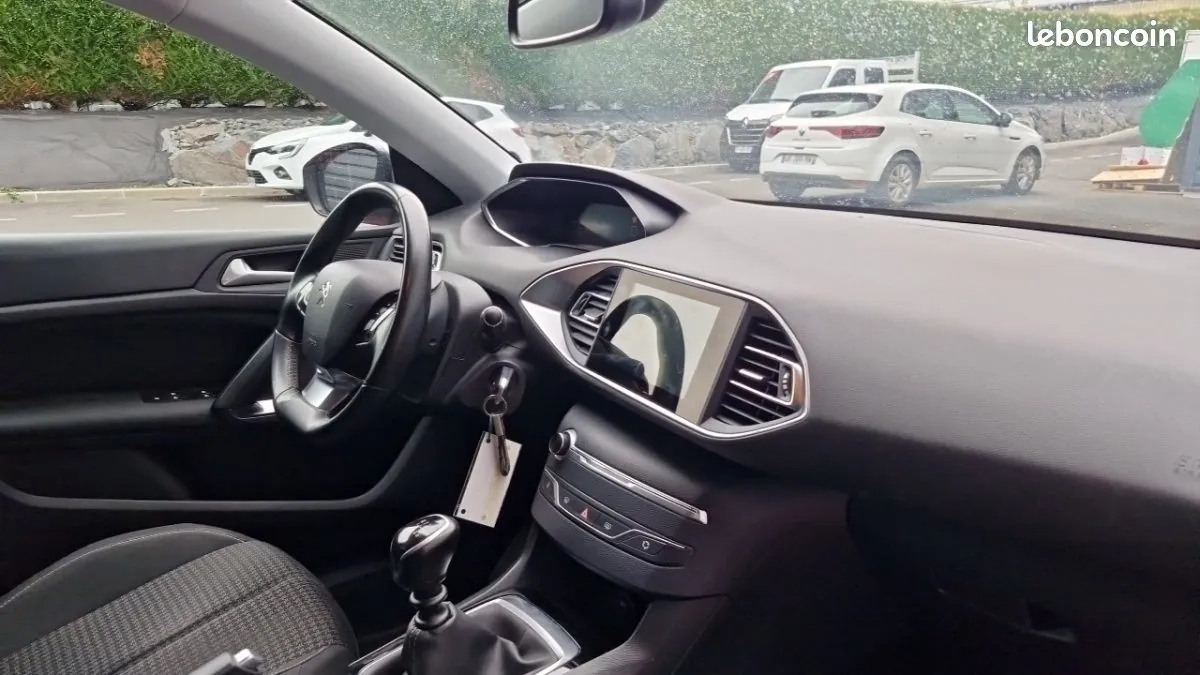 Peugeot 308 2021 photo 4