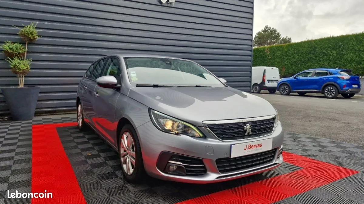 Peugeot 308 2021 photo 3