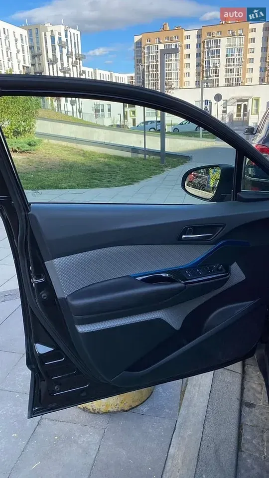Toyota C-Hr 2018 photo 4