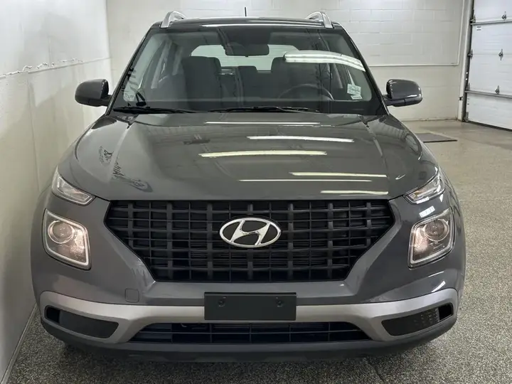 Hyundai Venue 2026 photo 2