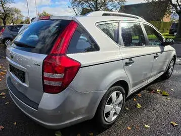 Kia Ceed 2009 photo 3