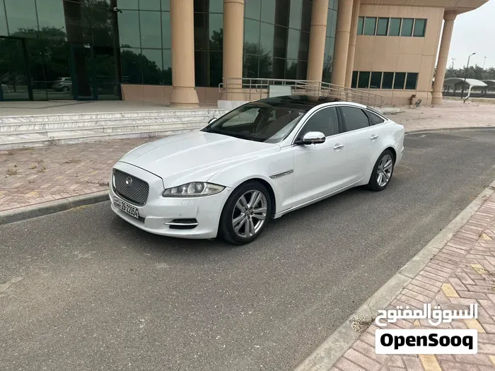 Jaguar Xj