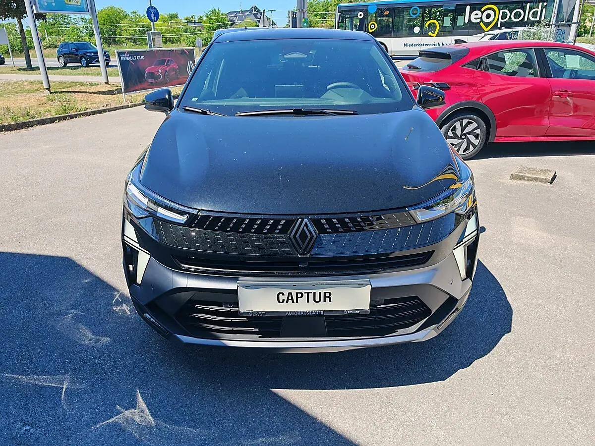 Renault Captur photo 2