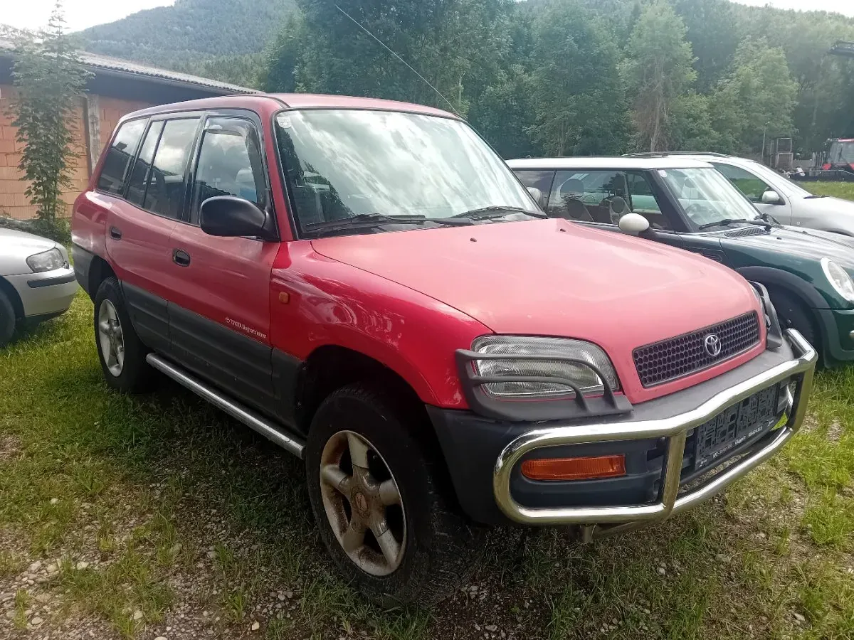 Toyota Rav4 2002 photo 2