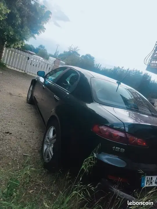 Alfa Romeo 159 2008 photo 3