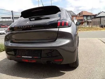 Peugeot 208 2023 photo 3