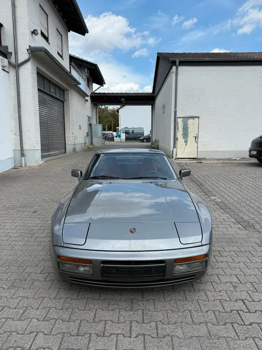 Porsche 944 Turbo
