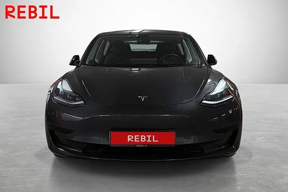 Tesla Model 3 2022 photo 2