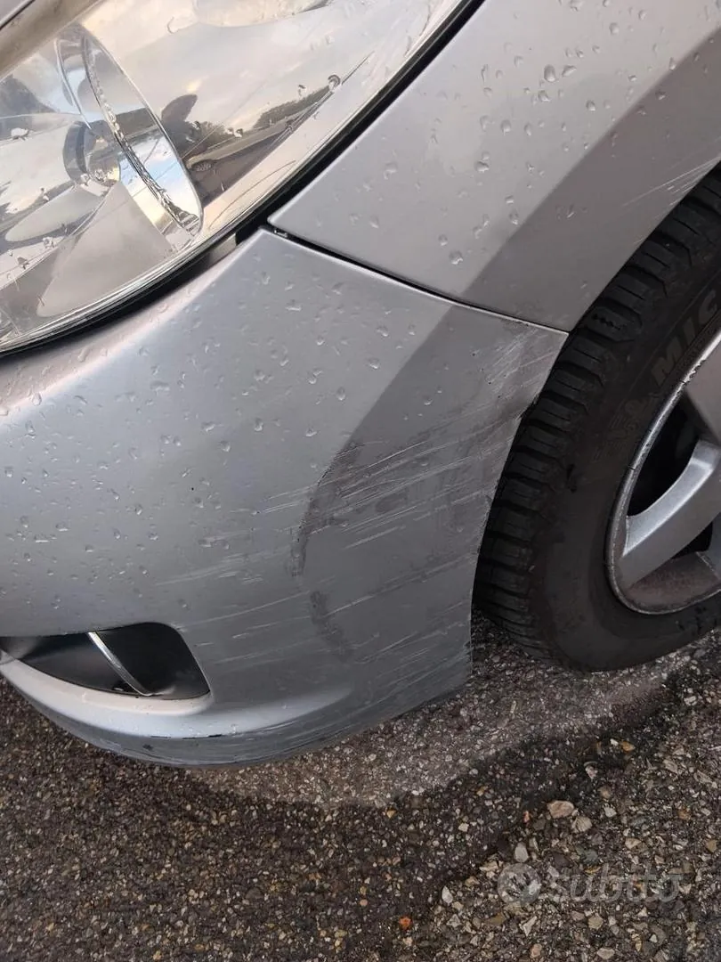 Peugeot 207 2010 photo 3