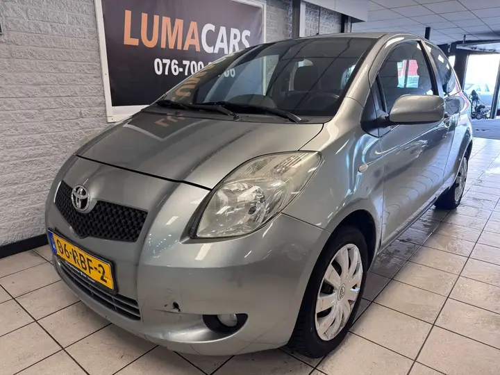 Toyota Yaris 2008 photo 3