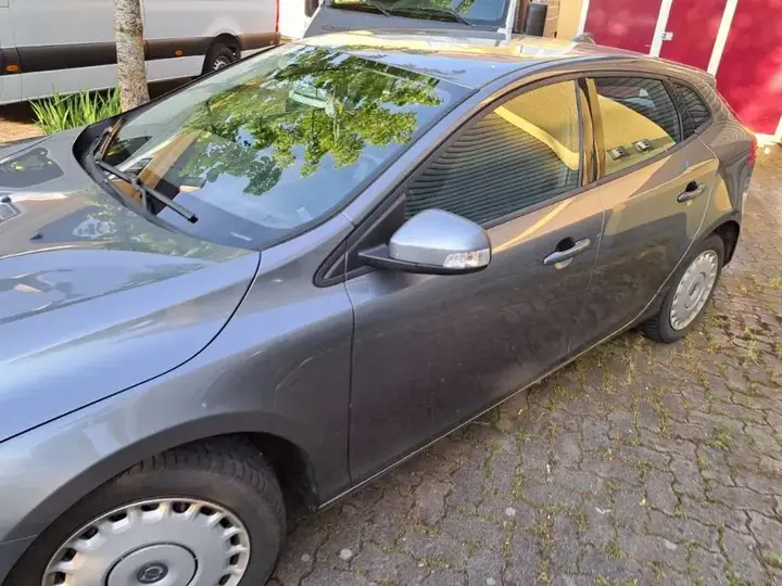 Volvo V40 2016 photo 2