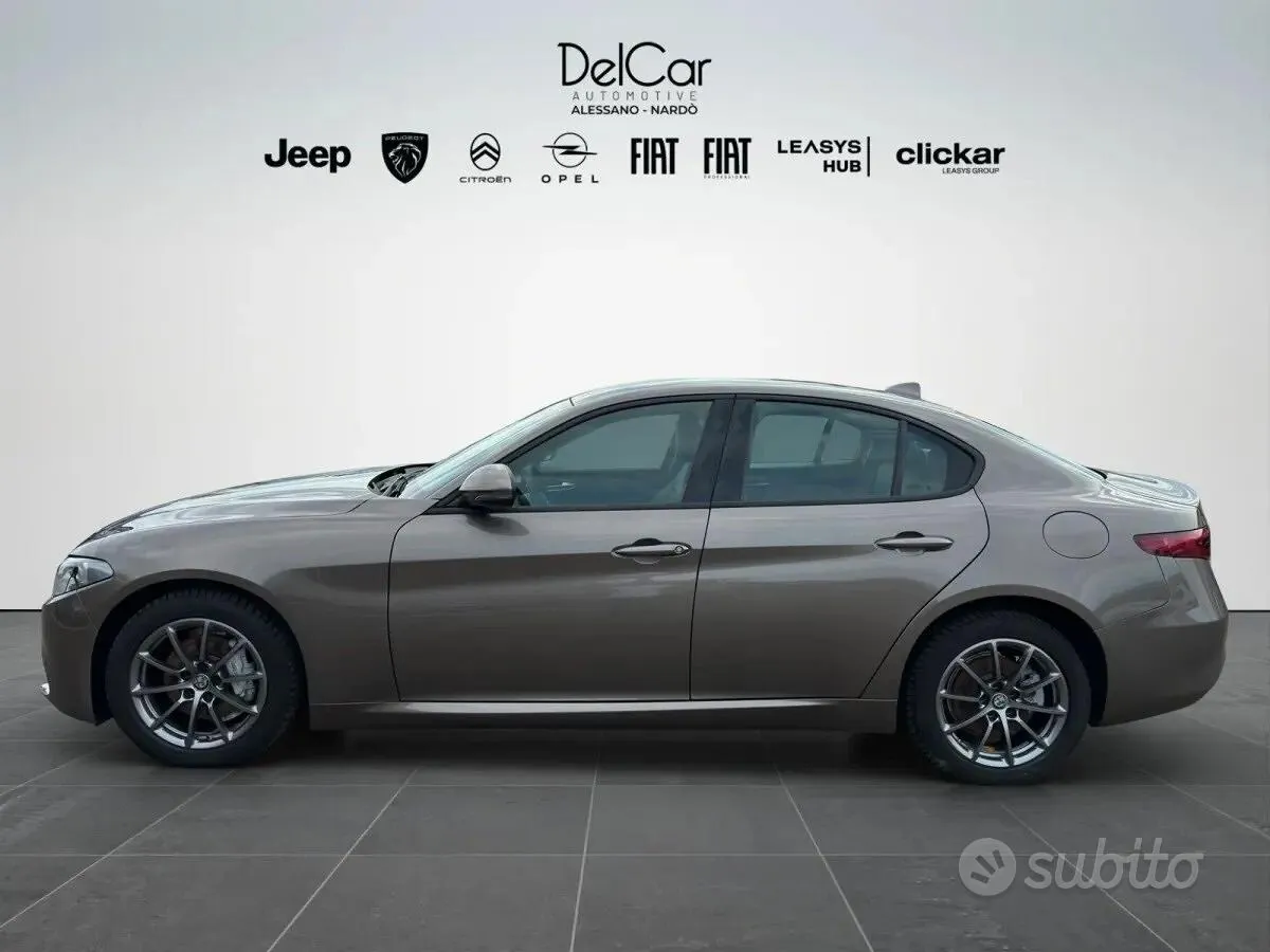 Alfa Romeo Giulia 2018 photo 2