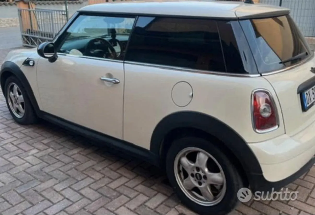 Mini Mini R56 2009 photo 2