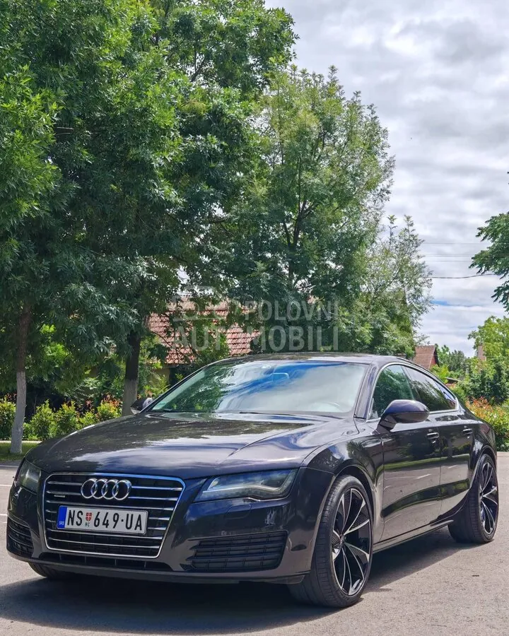 Audi A7 2011 photo 2