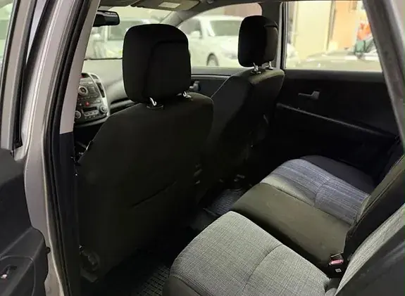 Kia Ceed 2010 photo 4