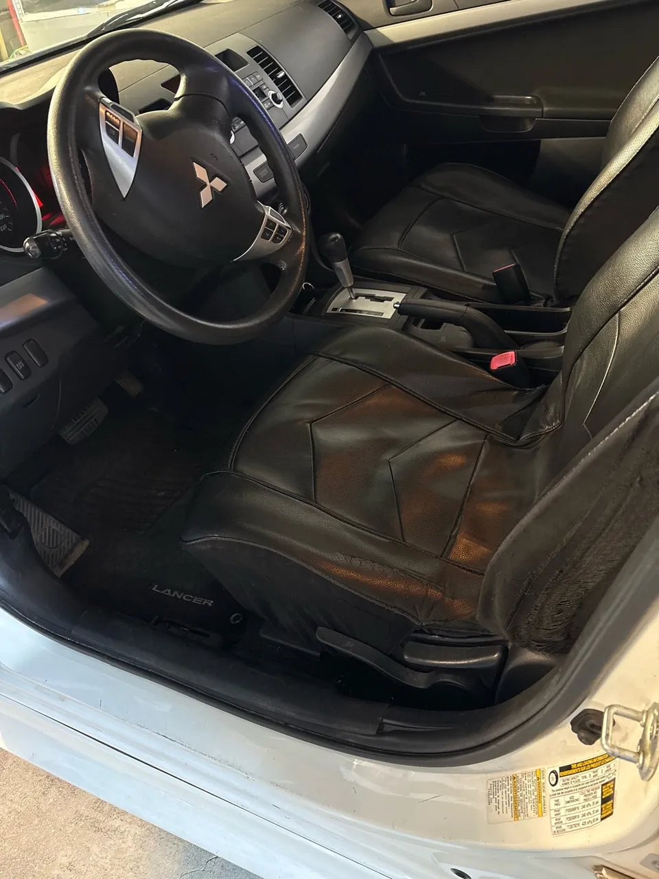 Mitsubishi Lancer 2010 photo 5