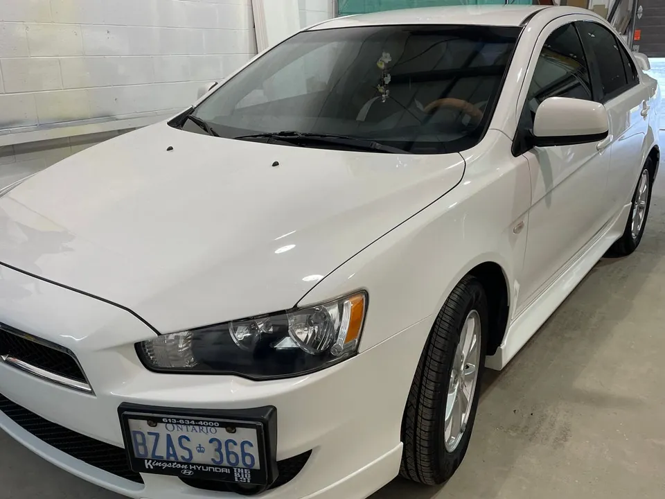 Mitsubishi Lancer 2010 photo 3