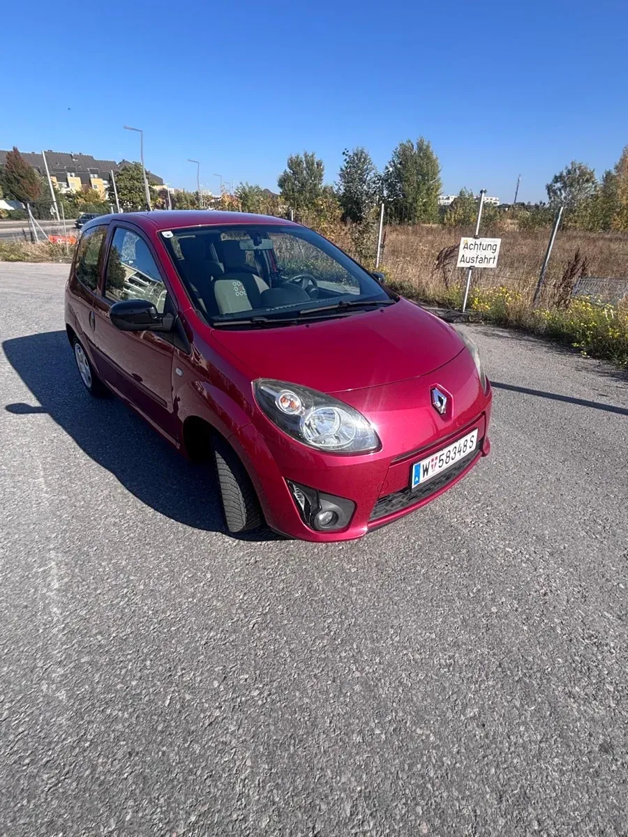 Renault Twingo 2010 photo 2