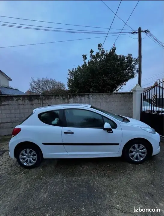Peugeot 207