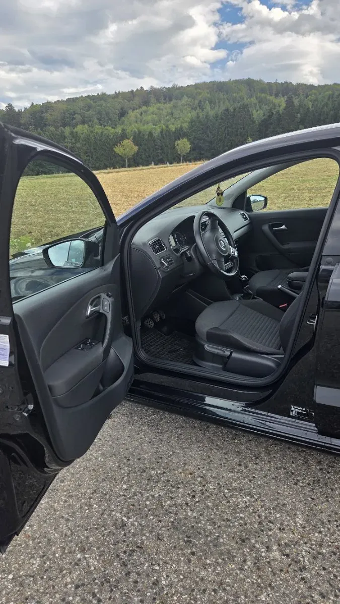 Volkswagen Polo 2014 photo 3