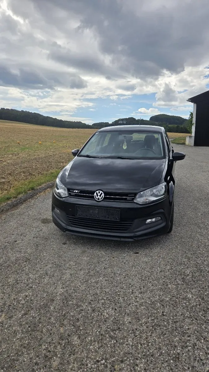 Volkswagen Polo 2014 photo 2