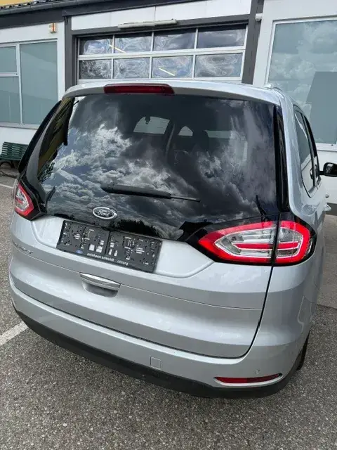 Ford Galaxy 2019 photo 2