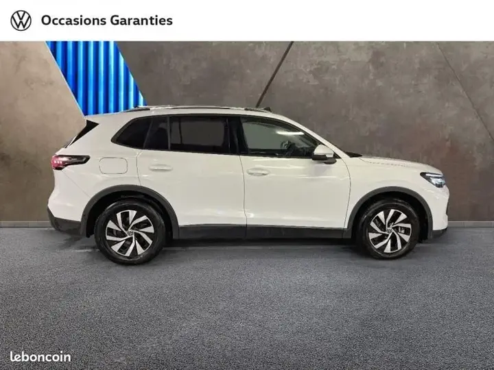 Volkswagen Tiguan 2024 photo 5