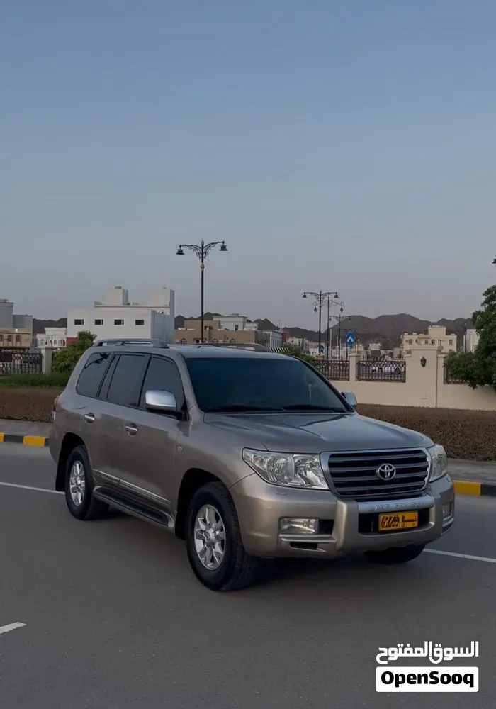 Toyota Land Cruiser 2009 photo 2