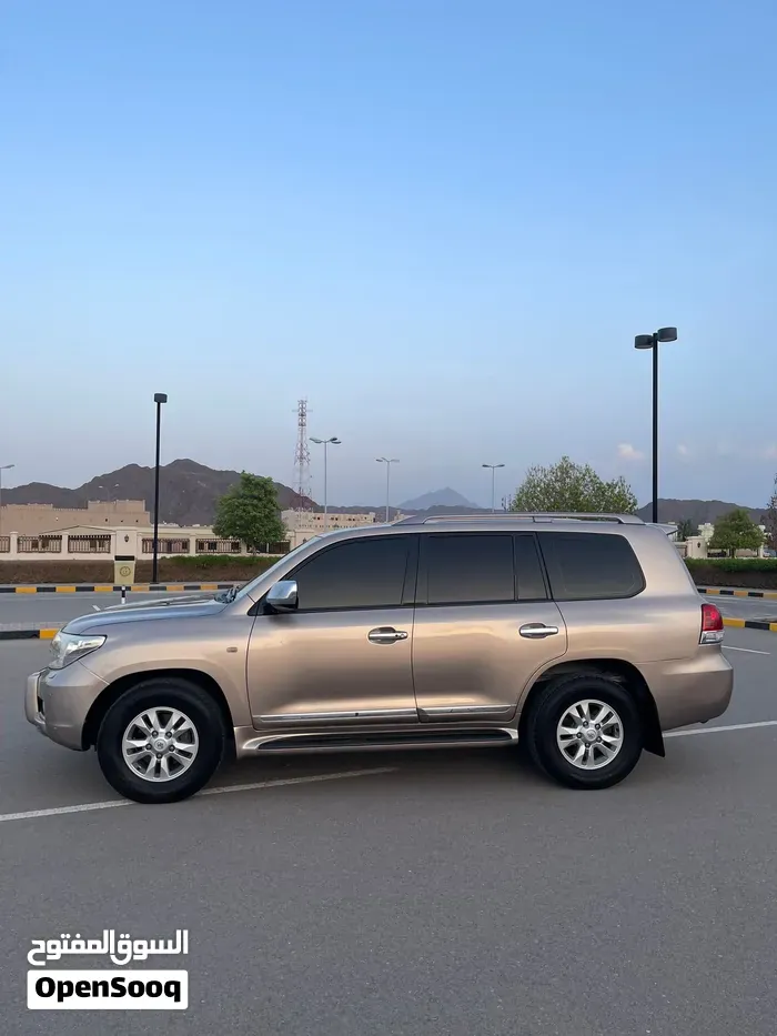 Toyota Land Cruiser 2009 photo 3