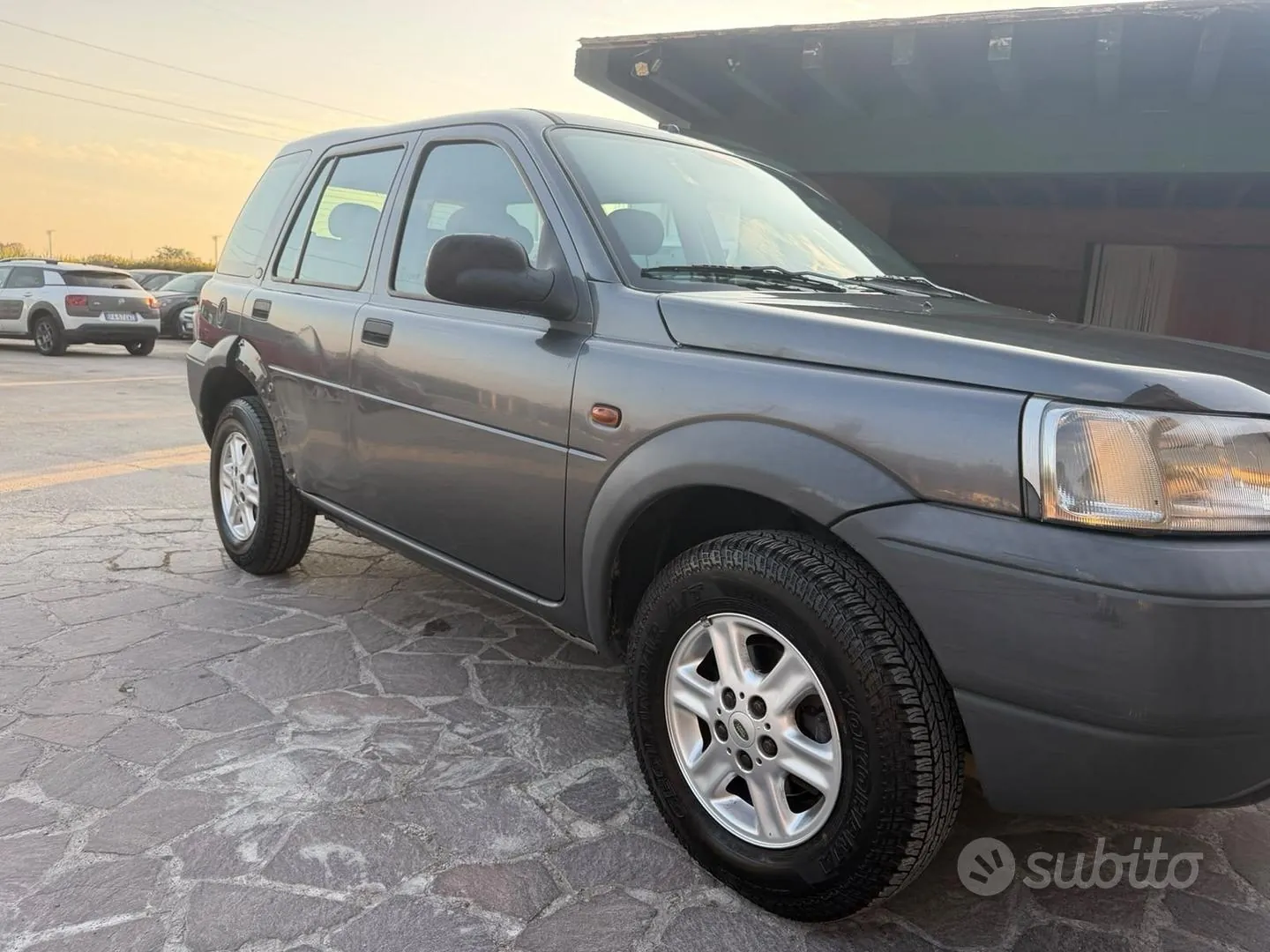Land Rover Freelander 2001 photo 2