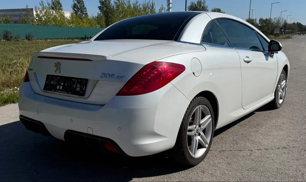 Peugeot 308 2011 photo 3