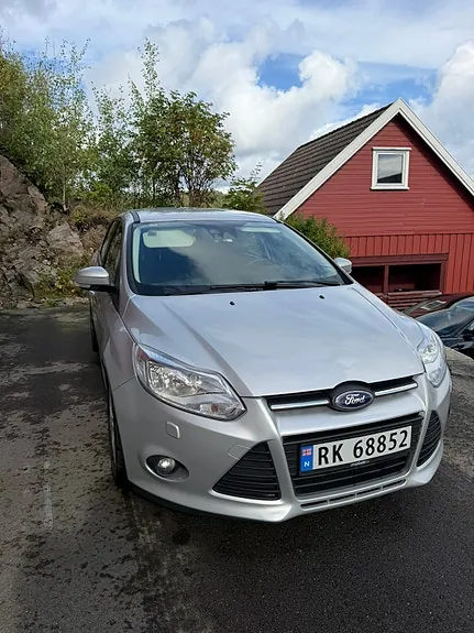 Ford Focus 2013 photo 2