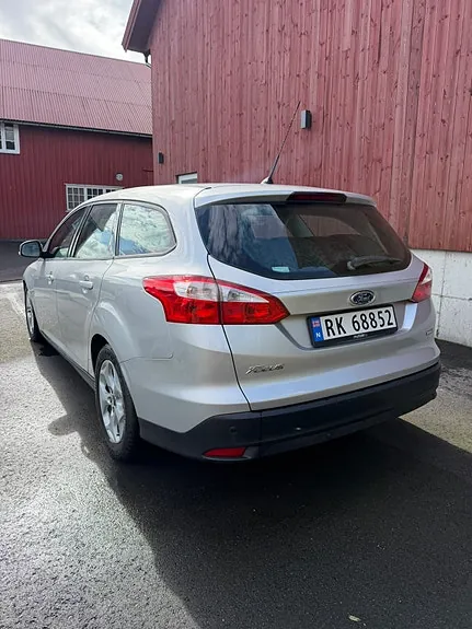 Ford Focus 2013 photo 4