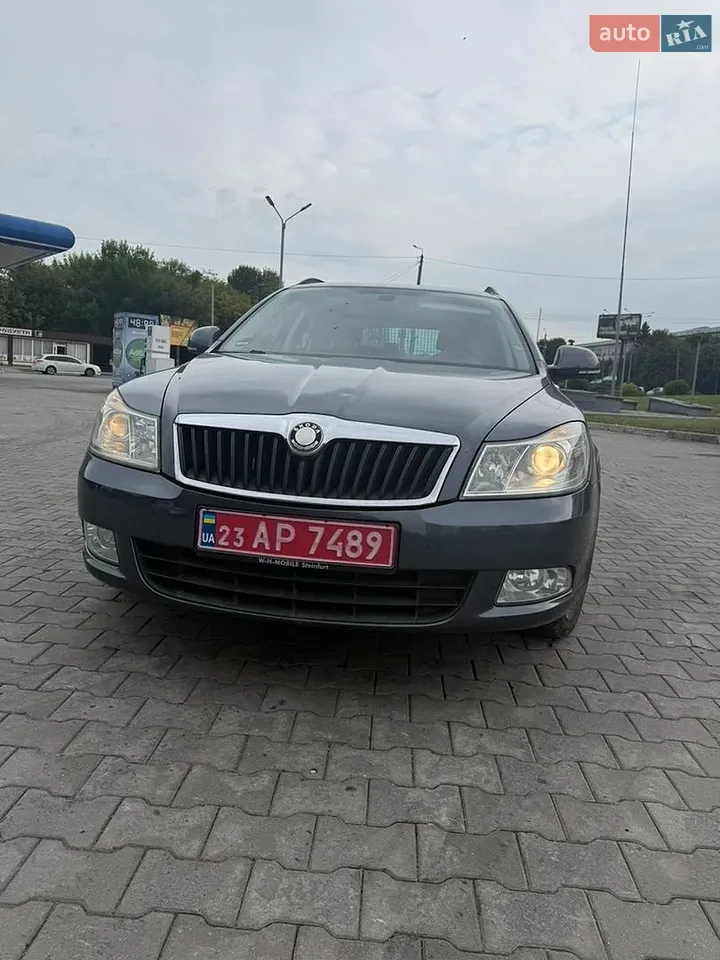 Skoda Octavia 2009 photo 3