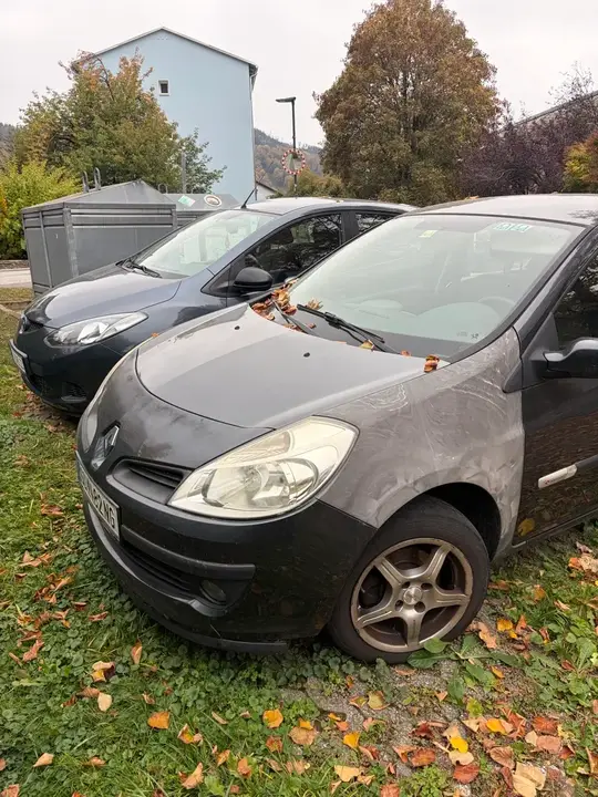 Renault Clio 2002 photo 2