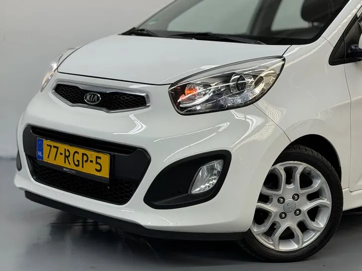 Kia Picanto 2011 photo 3