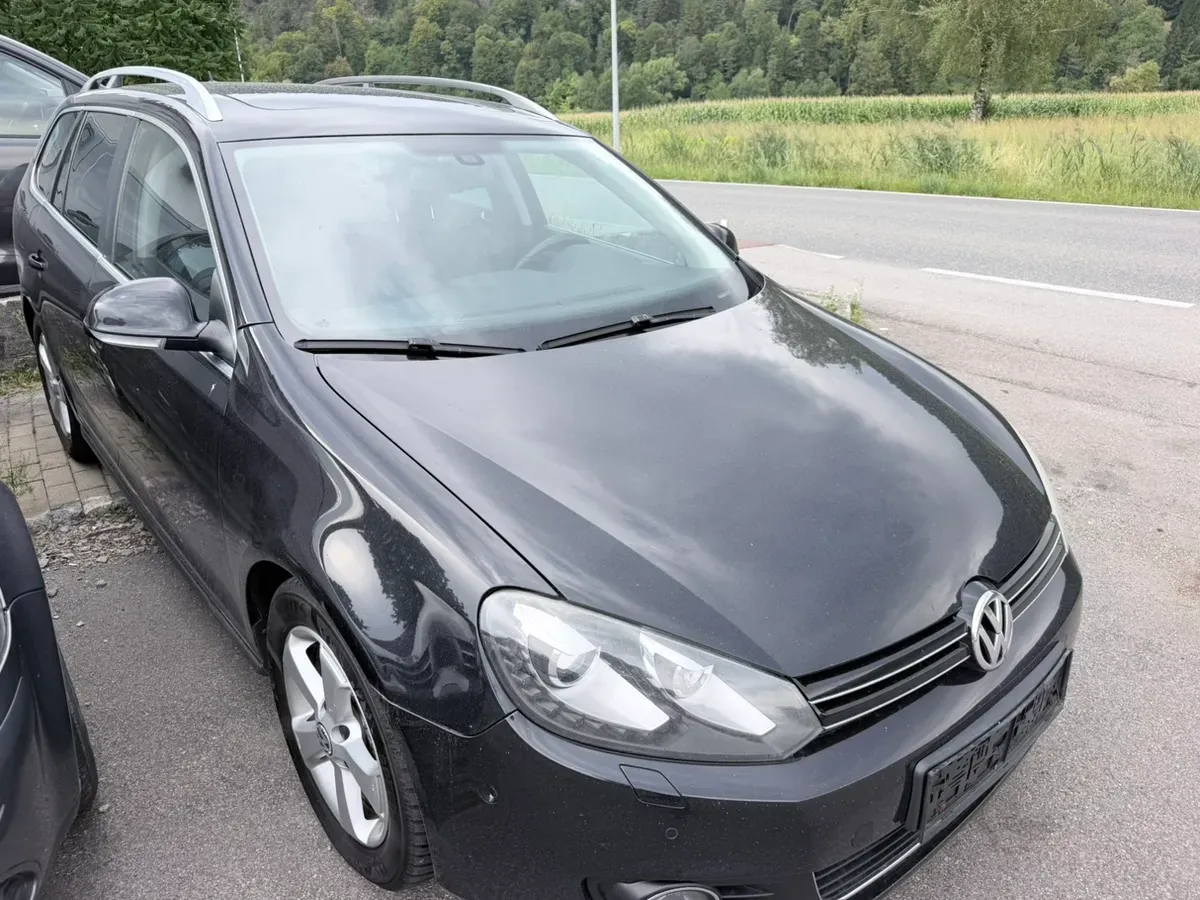 Volkswagen Golf 2012 photo 2