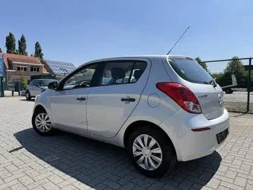 Hyundai I20 2012 photo 3