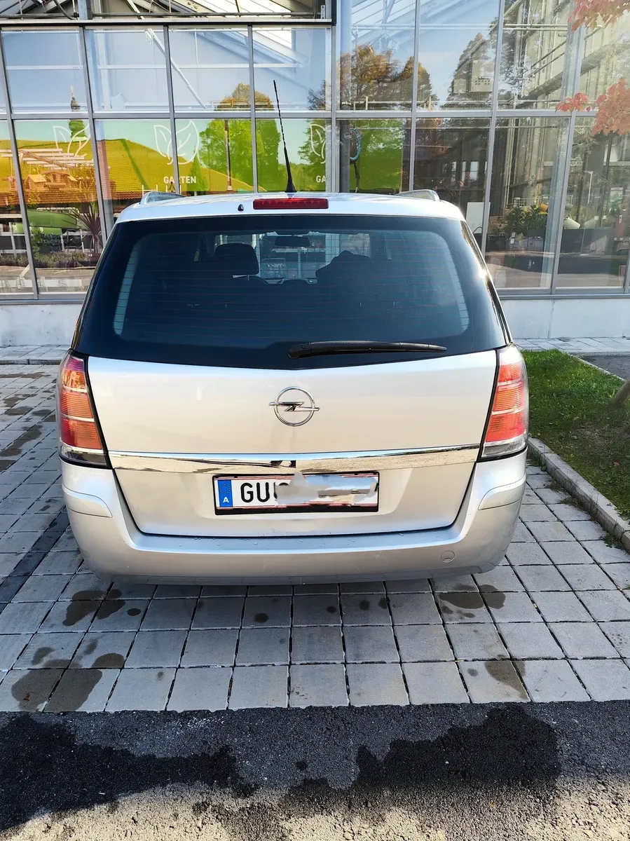 Opel Zafira 2007 photo 3