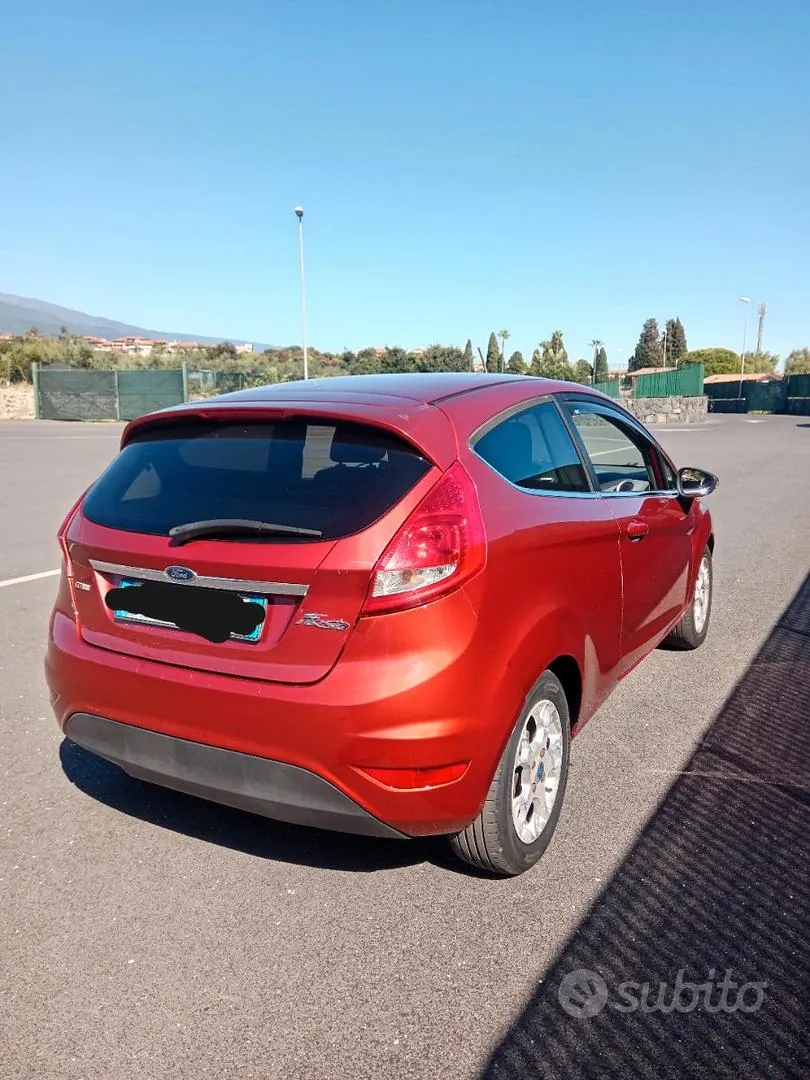 Ford Fiesta 2009 photo 2