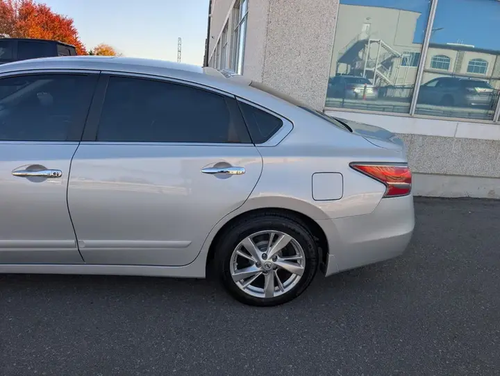 Nissan Altima 2014 photo 2
