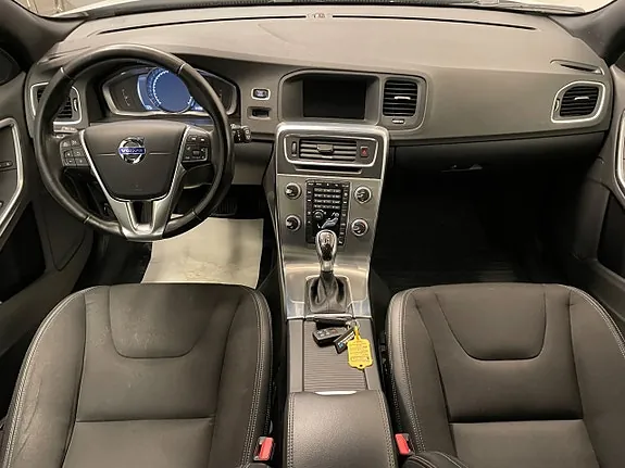 Volvo V60 Cross Country 2017 photo 5