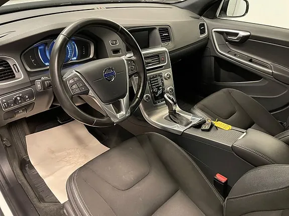 Volvo V60 Cross Country 2017 photo 4