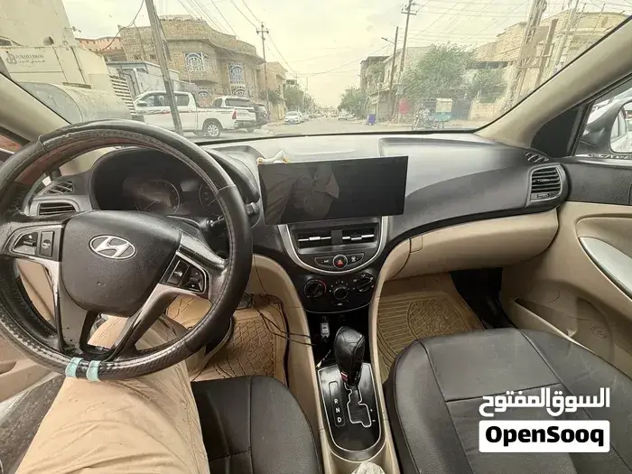 Hyundai Accent 2015 photo 4