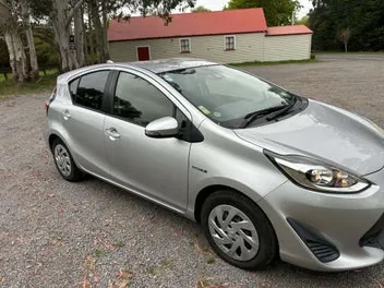 Toyota Aqua 2018 photo 4