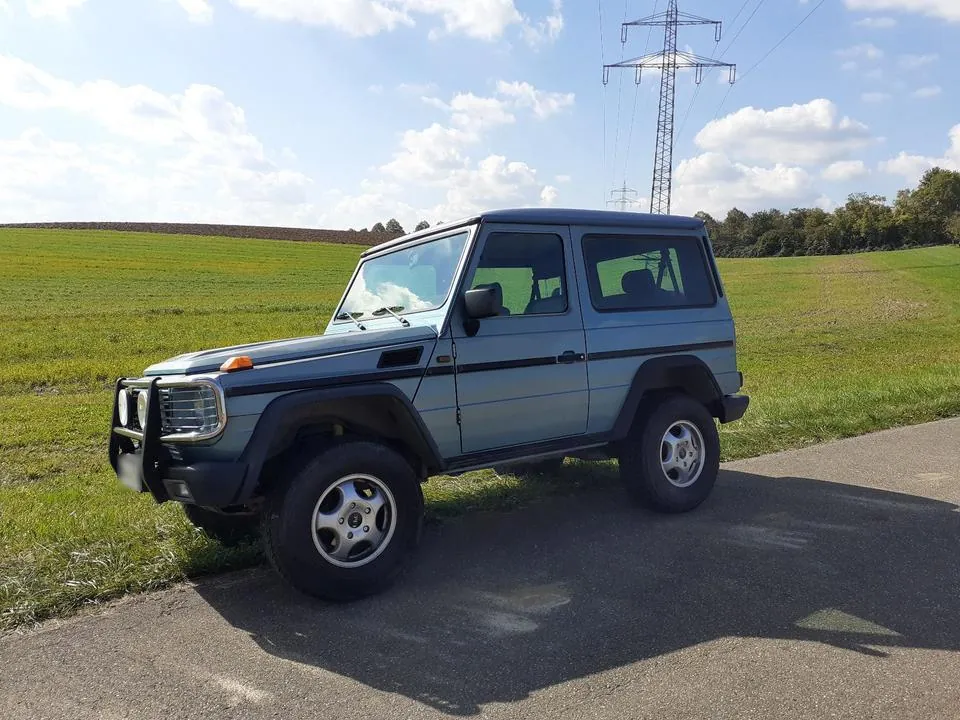 Mercedes-Benz G 300 E