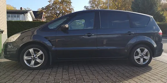 Ford S-Max 2007 photo 2